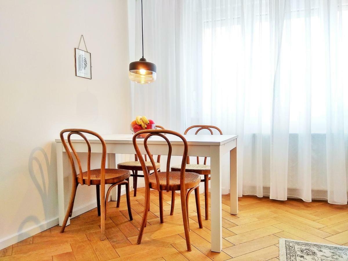 Poet'S Street Apartment Загреб Екстер'єр фото